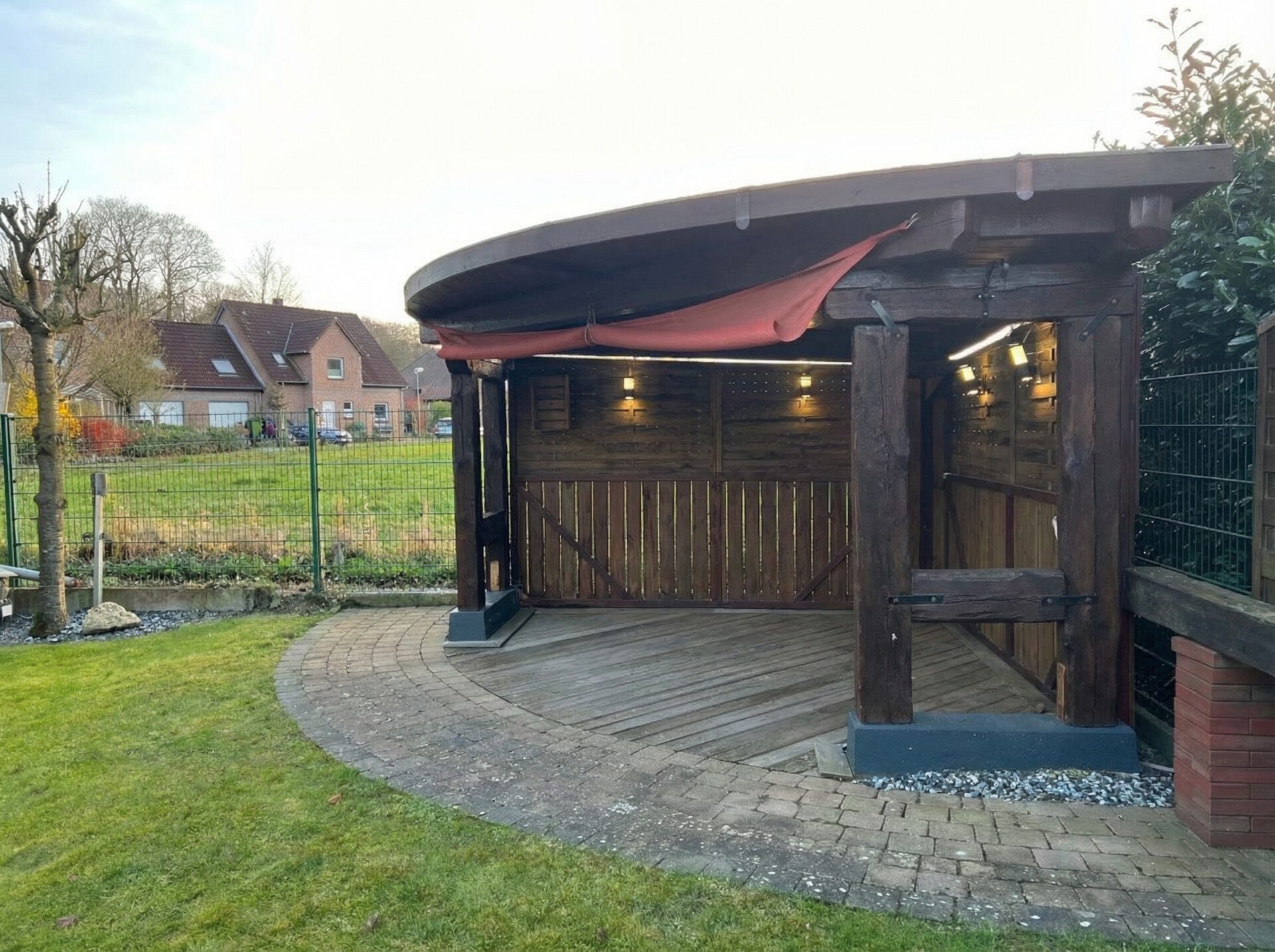 überdachte Sitzecke_Garten
