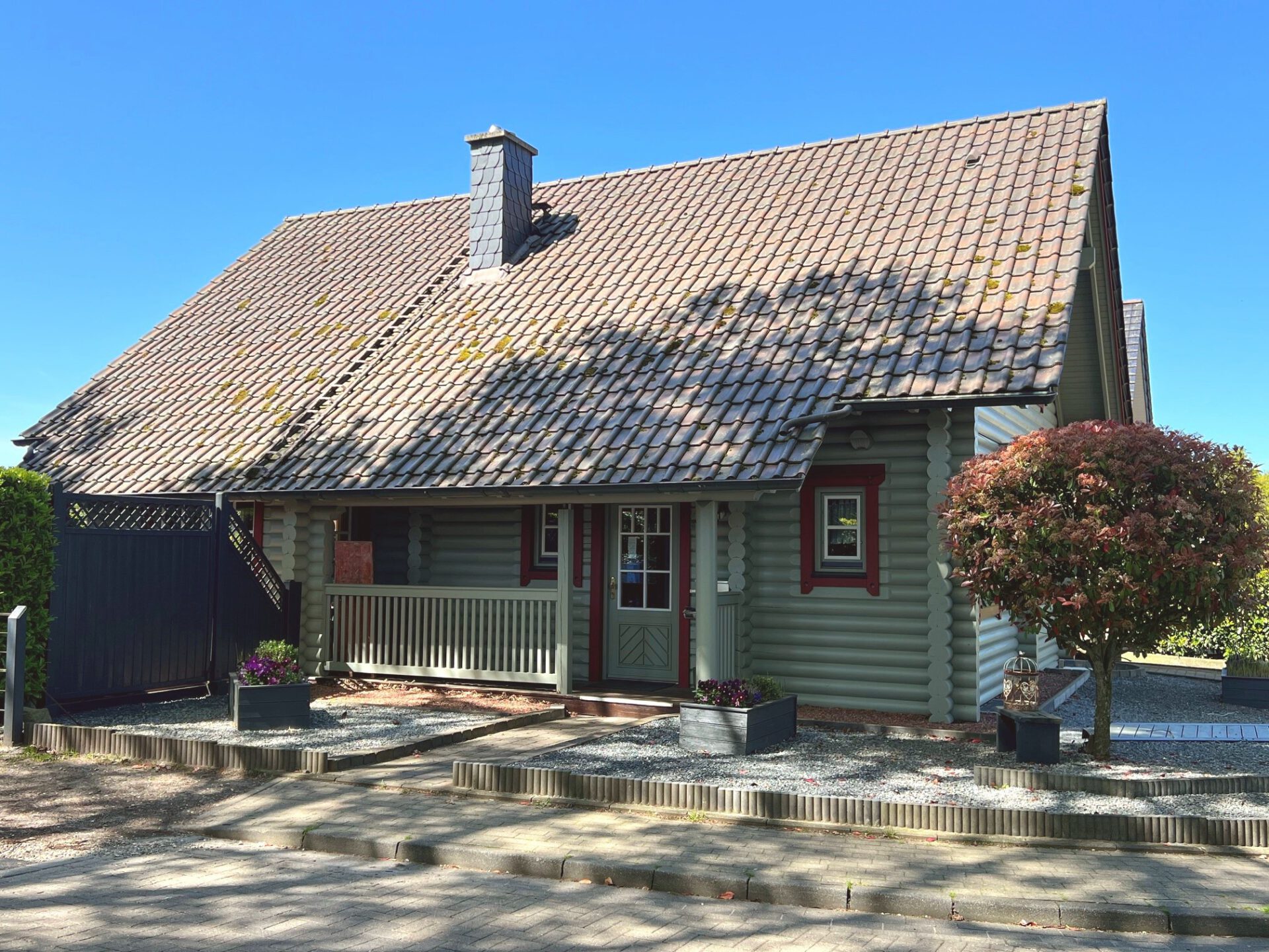 Straßenansicht