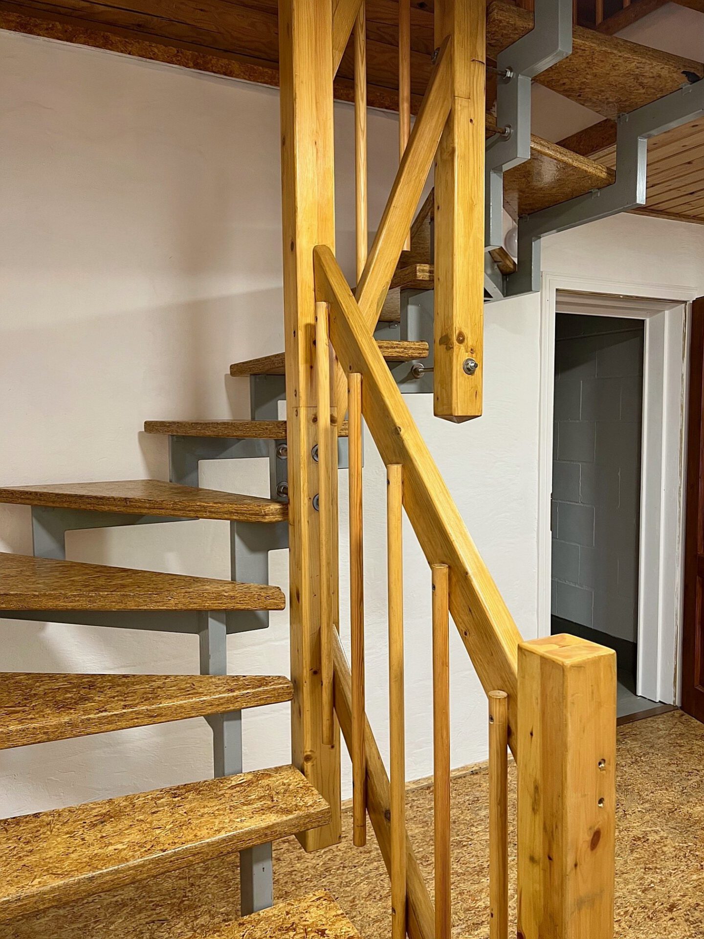 Kellertreppe_Flur