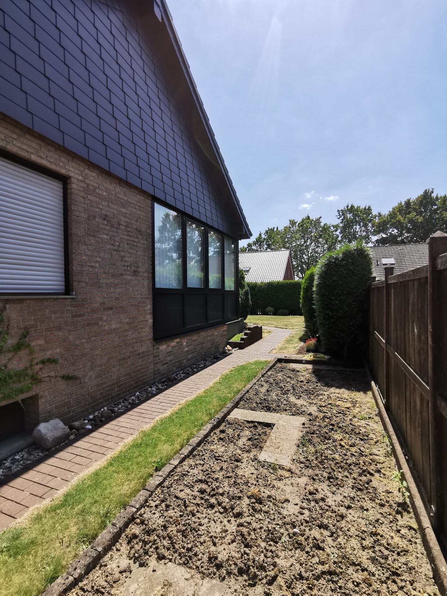 Seitenansicht Garten 4