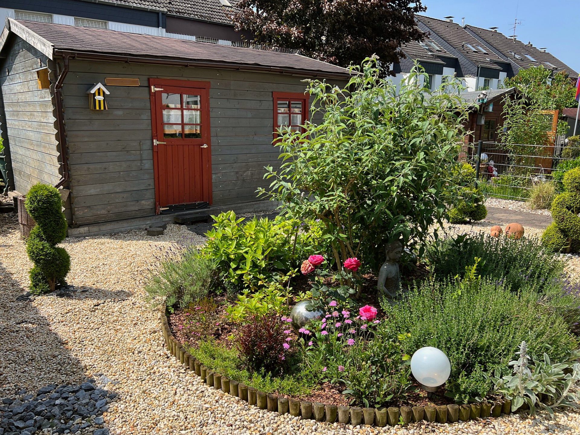 Garten u. Holzhaus